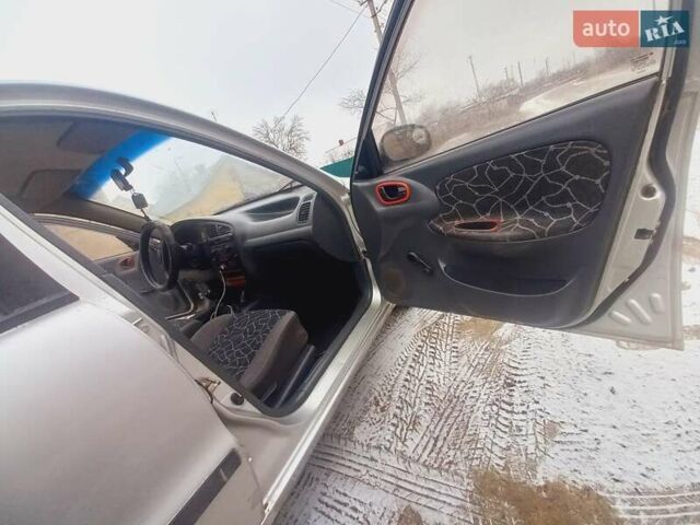 Серый Дэу Сенс, объемом двигателя 1.3 л и пробегом 100 тыс. км за 2000 $, фото 13 на Automoto.ua