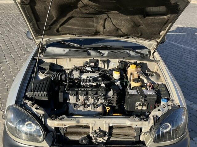 Сірий Деу Сенс, об'ємом двигуна 1.5 л та пробігом 190 тис. км за 3100 $, фото 6 на Automoto.ua