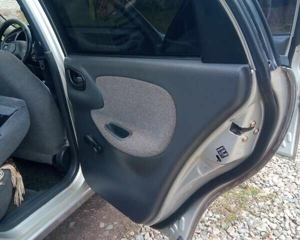 Сірий Деу Сенс, об'ємом двигуна 1.3 л та пробігом 81 тис. км за 2600 $, фото 5 на Automoto.ua