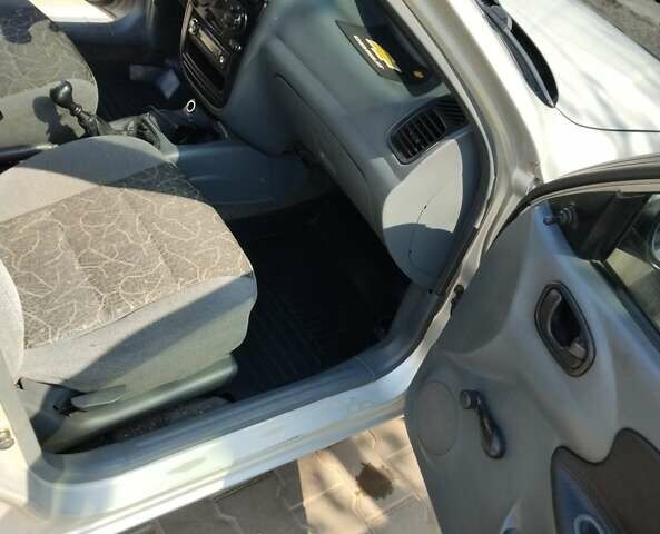 Сірий Деу Сенс, об'ємом двигуна 1.3 л та пробігом 200 тис. км за 2400 $, фото 7 на Automoto.ua
