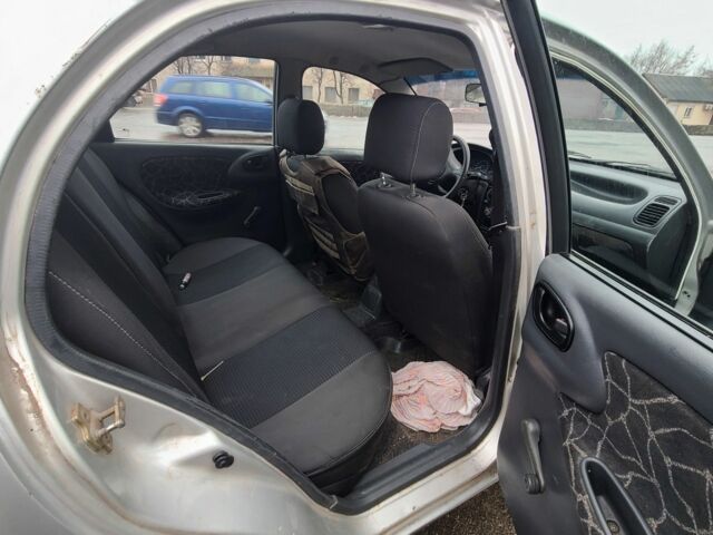 Сірий Деу Сенс, об'ємом двигуна 1.5 л та пробігом 260 тис. км за 1550 $, фото 1 на Automoto.ua