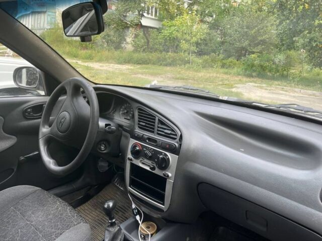 Сірий Деу Сенс, об'ємом двигуна 1.3 л та пробігом 215 тис. км за 1689 $, фото 5 на Automoto.ua