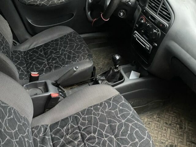 Сірий Деу Сенс, об'ємом двигуна 1.5 л та пробігом 135 тис. км за 2000 $, фото 6 на Automoto.ua