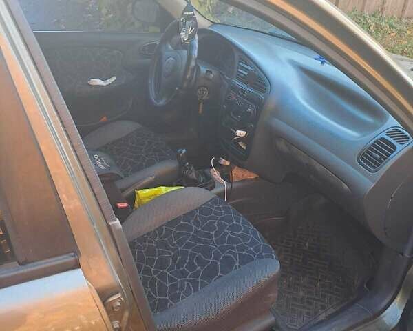 Серый Дэу Сенс, объемом двигателя 1.3 л и пробегом 215 тыс. км за 1800 $, фото 4 на Automoto.ua