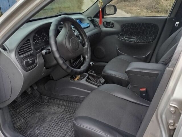 Серый Дэу Сенс, объемом двигателя 1.5 л и пробегом 117 тыс. км за 4000 $, фото 4 на Automoto.ua