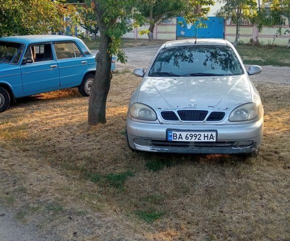 Деу Сенс 2004 у Александрие на Automoto.ua Сірий Деу Сенс, об'ємом двигуна 1.3 л та пробігом 210 тис. км за 1191 $, фото 1 на Automoto.ua
