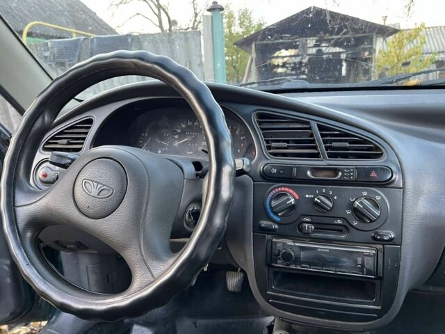 Серый Дэу Сенс, объемом двигателя 1.5 л и пробегом 300 тыс. км за 800 $, фото 2 на Automoto.ua