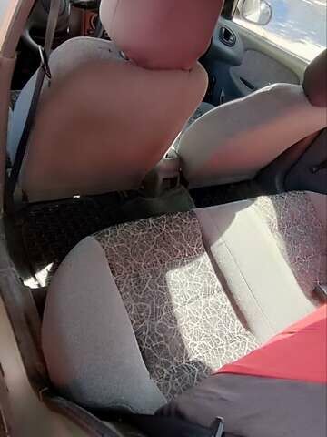 Сірий Деу Сенс, об'ємом двигуна 1.3 л та пробігом 145 тис. км за 1800 $, фото 3 на Automoto.ua