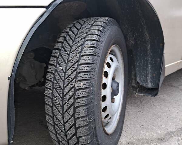 Сірий Деу Сенс, об'ємом двигуна 1.3 л та пробігом 175 тис. км за 2000 $, фото 9 на Automoto.ua