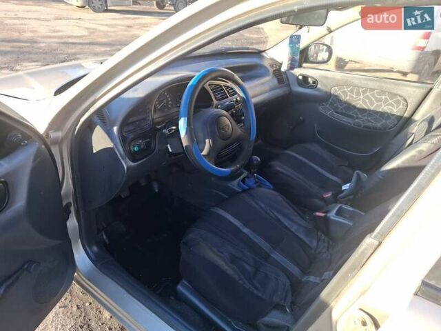 Серый Дэу Сенс, объемом двигателя 0 л и пробегом 150 тыс. км за 1550 $, фото 6 на Automoto.ua
