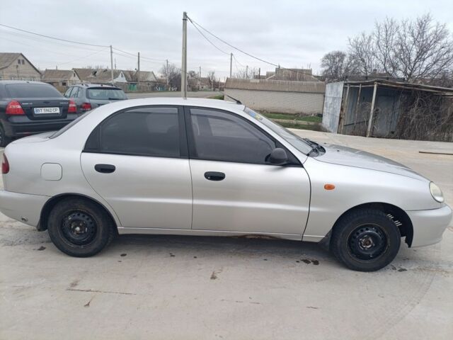 Серый Дэу Сенс, объемом двигателя 1.5 л и пробегом 225 тыс. км за 1999 $, фото 5 на Automoto.ua