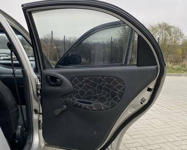 Сірий Деу Сенс, об'ємом двигуна 1.5 л та пробігом 178 тис. км за 2500 $, фото 9 на Automoto.ua