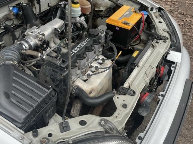 Серый Дэу Сенс, объемом двигателя 1.5 л и пробегом 250 тыс. км за 2500 $, фото 5 на Automoto.ua