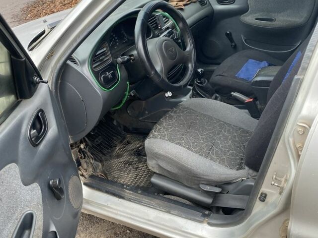 Серый Дэу Сенс, объемом двигателя 1.5 л и пробегом 200 тыс. км за 850 $, фото 6 на Automoto.ua