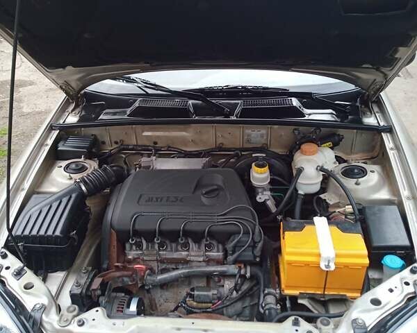 Сірий Деу Сенс, об'ємом двигуна 1.3 л та пробігом 81 тис. км за 2500 $, фото 3 на Automoto.ua