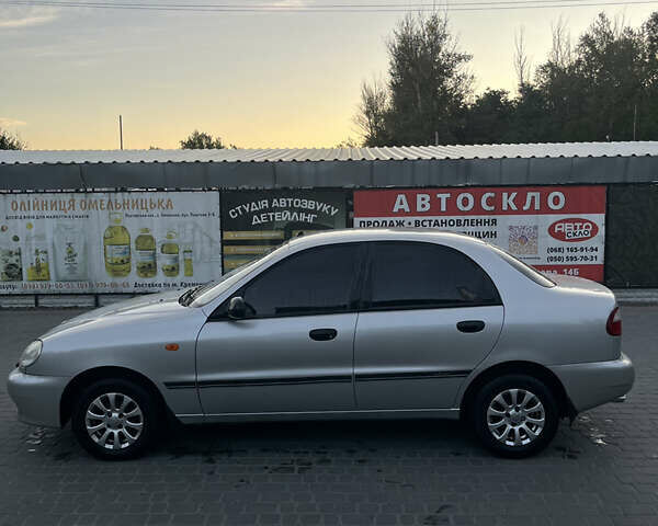 Сірий Деу Сенс, об'ємом двигуна 1.3 л та пробігом 145 тис. км за 2200 $, фото 2 на Automoto.ua