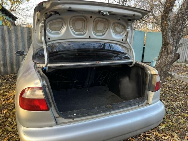 Серый Дэу Сенс, объемом двигателя 1.5 л и пробегом 300 тыс. км за 800 $, фото 1 на Automoto.ua