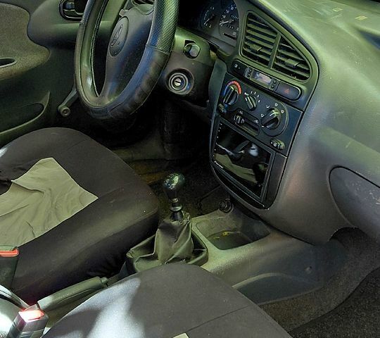 Дэу Сенс 2004 в Запорожье на Automoto.ua Серый Дэу Сенс, объемом двигателя 1.3 л и пробегом 438 тыс. км за 2500 $, фото 7 на Automoto.ua