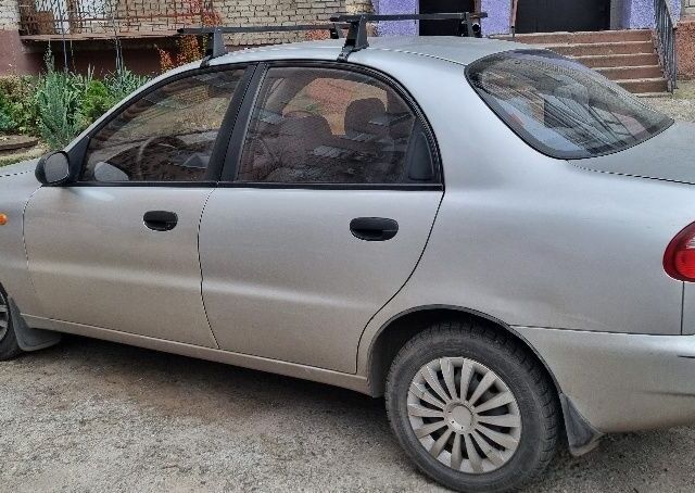 Сірий Деу Сенс, об'ємом двигуна 1.5 л та пробігом 300 тис. км за 2200 $, фото 1 на Automoto.ua