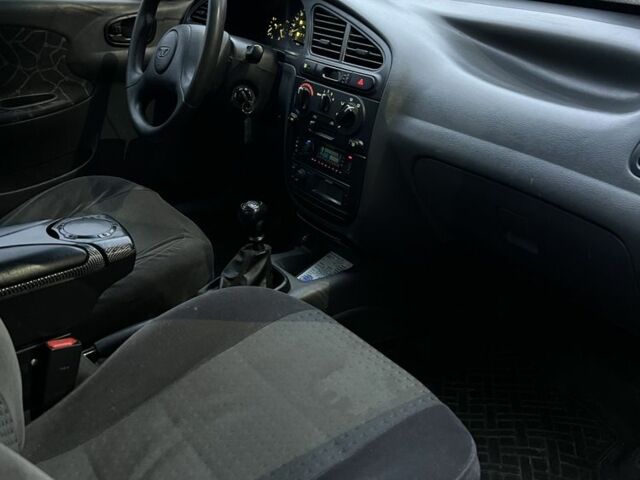 Сірий Деу Сенс, об'ємом двигуна 1.5 л та пробігом 240 тис. км за 1899 $, фото 7 на Automoto.ua