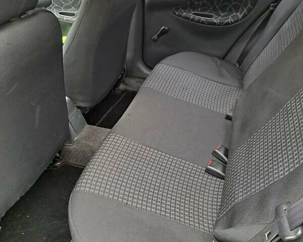 Серый Дэу Сенс, объемом двигателя 0 л и пробегом 175 тыс. км за 2000 $, фото 3 на Automoto.ua