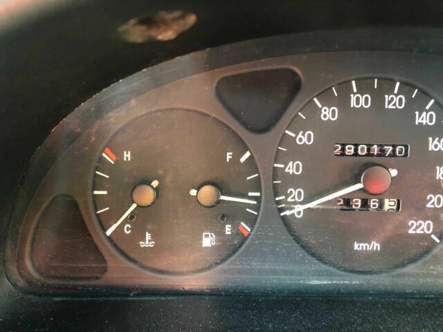 Сірий Деу Сенс, об'ємом двигуна 1.5 л та пробігом 290 тис. км за 1900 $, фото 4 на Automoto.ua