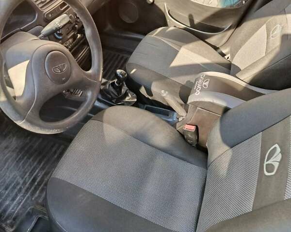 Сірий Деу Сенс, об'ємом двигуна 1.3 л та пробігом 152 тис. км за 2200 $, фото 3 на Automoto.ua