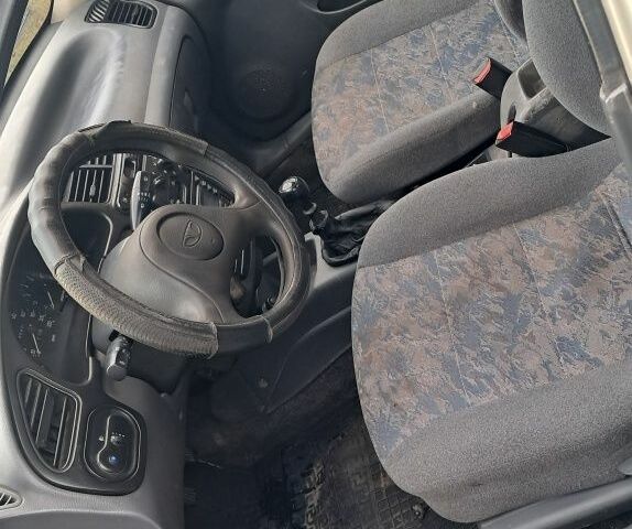Сірий Деу Сенс, об'ємом двигуна 1.5 л та пробігом 250 тис. км за 2206 $, фото 6 на Automoto.ua