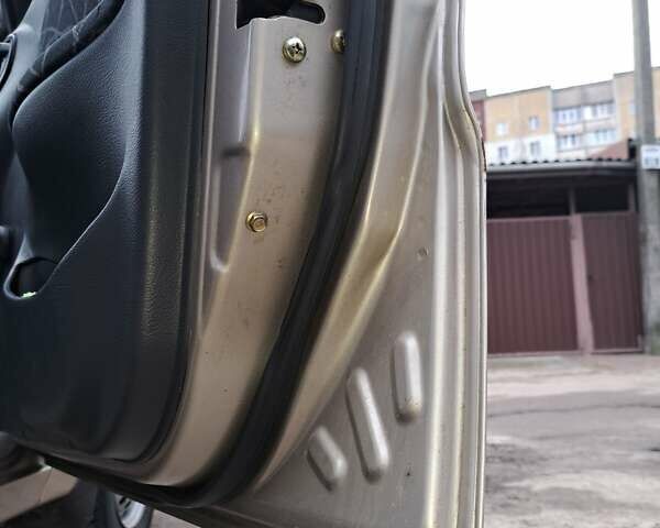 Сірий Деу Сенс, об'ємом двигуна 1.3 л та пробігом 175 тис. км за 2000 $, фото 14 на Automoto.ua