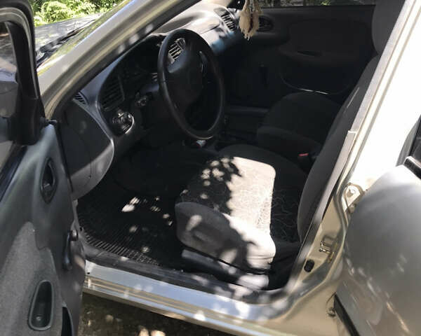 Серый Дэу Сенс, объемом двигателя 1.3 л и пробегом 245 тыс. км за 2800 $, фото 4 на Automoto.ua