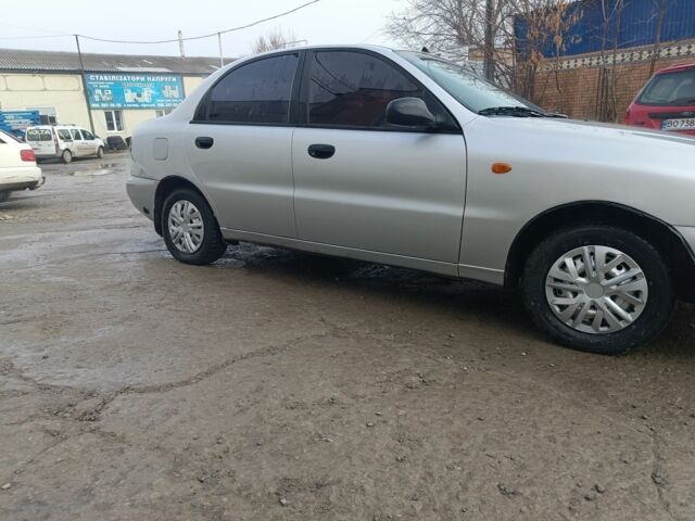 Сірий Деу Сенс, об'ємом двигуна 1.5 л та пробігом 123 тис. км за 1950 $, фото 5 на Automoto.ua