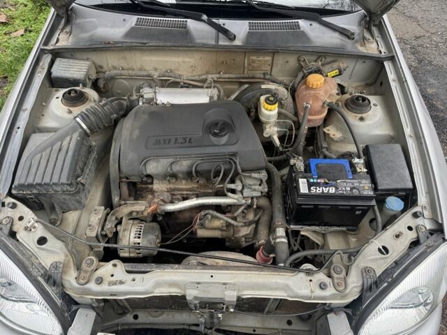 Серый Дэу Сенс, объемом двигателя 0 л и пробегом 255 тыс. км за 899 $, фото 6 на Automoto.ua