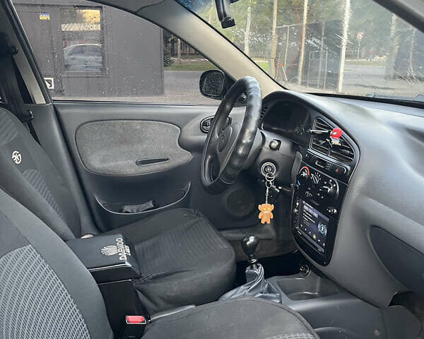 Сірий Деу Сенс, об'ємом двигуна 1.3 л та пробігом 145 тис. км за 2200 $, фото 7 на Automoto.ua