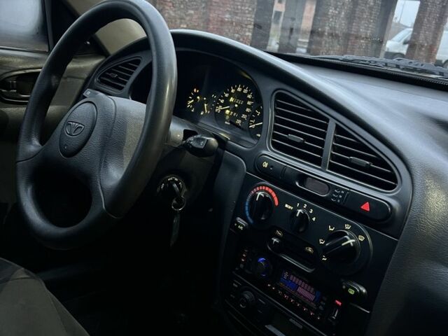 Сірий Деу Сенс, об'ємом двигуна 1.5 л та пробігом 240 тис. км за 1899 $, фото 9 на Automoto.ua