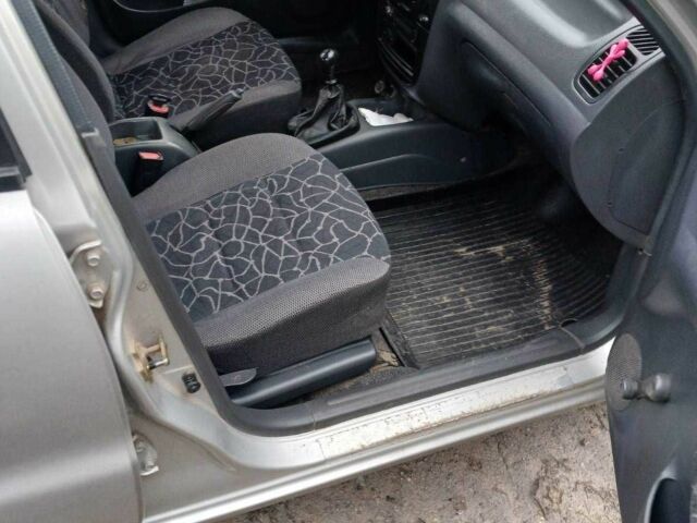 Сірий Деу Сенс, об'ємом двигуна 1.3 л та пробігом 165 тис. км за 1300 $, фото 9 на Automoto.ua