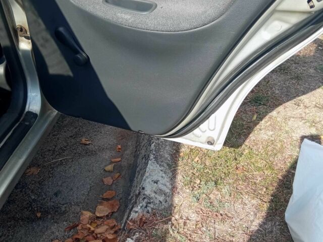 Серый Дэу Сенс, объемом двигателя 1.3 л и пробегом 119 тыс. км за 1250 $, фото 7 на Automoto.ua