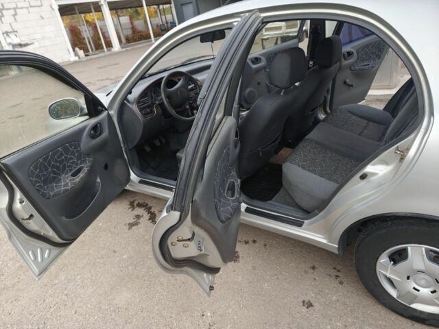 Сірий Деу Сенс, об'ємом двигуна 1.3 л та пробігом 173 тис. км за 2300 $, фото 3 на Automoto.ua