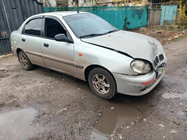 Деу Сенс 2005 у Константиновке на Automoto.ua Сірий Деу Сенс, об'ємом двигуна 1.3 л та пробігом 200 тис. км за 571 $, фото 3 на Automoto.ua