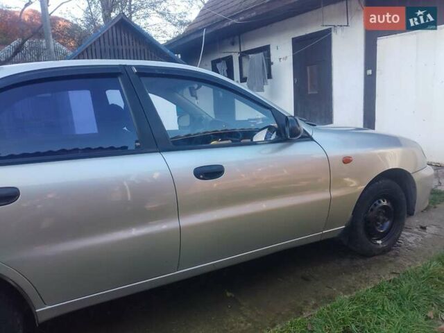 Сірий Деу Сенс, об'ємом двигуна 1.3 л та пробігом 310 тис. км за 1950 $, фото 3 на Automoto.ua