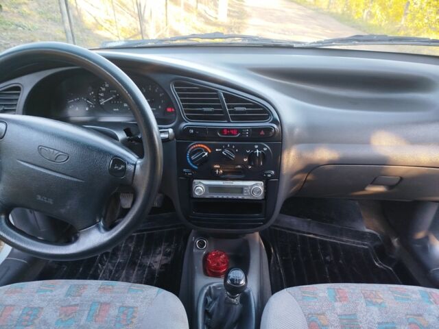 Сірий Деу Сенс, об'ємом двигуна 1.5 л та пробігом 216 тис. км за 2350 $, фото 6 на Automoto.ua