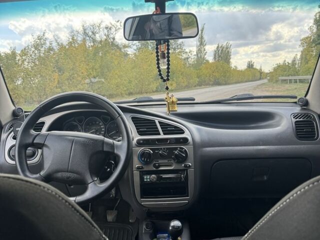 Сірий Деу Сенс, об'ємом двигуна 1.5 л та пробігом 200 тис. км за 3200 $, фото 5 на Automoto.ua
