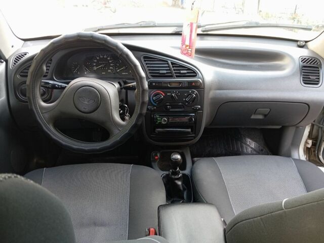 Серый Дэу Сенс, объемом двигателя 1.5 л и пробегом 220 тыс. км за 2500 $, фото 6 на Automoto.ua