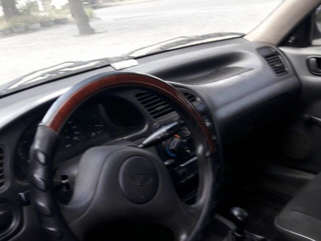 Серый Дэу Сенс, объемом двигателя 1.3 л и пробегом 180 тыс. км за 1923 $, фото 3 на Automoto.ua