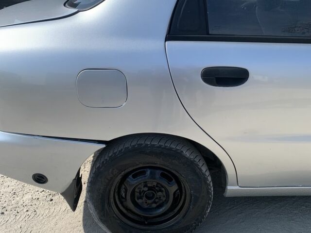 Сірий Деу Сенс, об'ємом двигуна 1.6 л та пробігом 200 тис. км за 1000 $, фото 1 на Automoto.ua