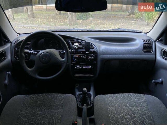 Деу Сенс 2005 у Кривому Розі на Automoto.ua Сірий Деу Сенс, об'ємом двигуна 1.3 л та пробігом 265 тис. км за 2400 $, фото 13 на Automoto.ua