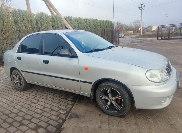 Серый Дэу Сенс, объемом двигателя 1.5 л и пробегом 292 тыс. км за 3030 $, фото 4 на Automoto.ua