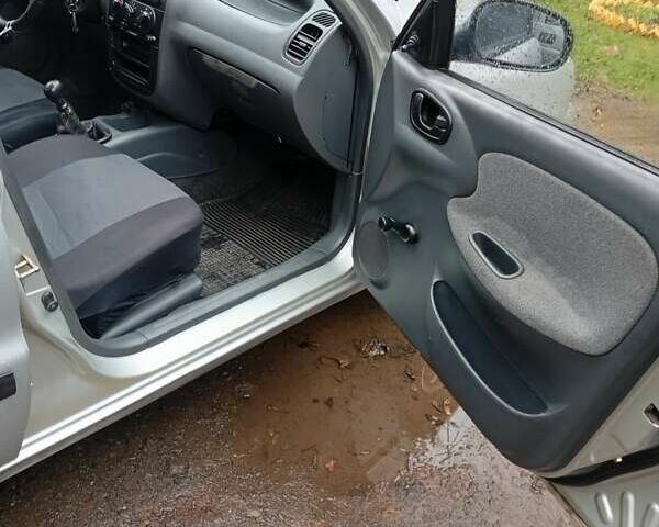 Сірий Деу Сенс, об'ємом двигуна 1.3 л та пробігом 158 тис. км за 1950 $, фото 10 на Automoto.ua