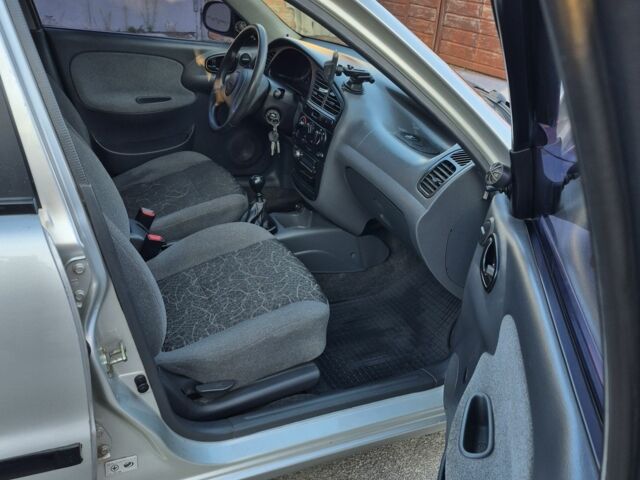 Сірий Деу Сенс, об'ємом двигуна 1.5 л та пробігом 257 тис. км за 2500 $, фото 6 на Automoto.ua