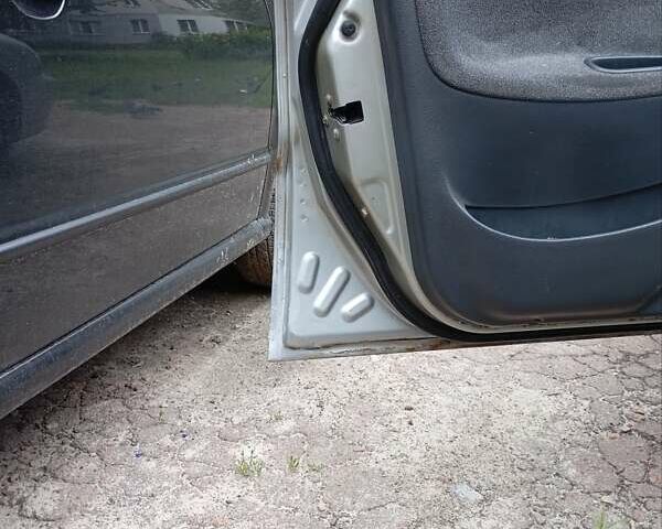 Серый Дэу Сенс, объемом двигателя 1.3 л и пробегом 219 тыс. км за 1650 $, фото 9 на Automoto.ua