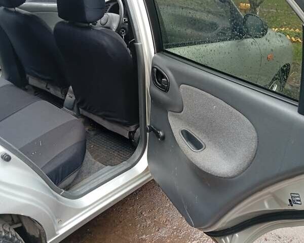 Сірий Деу Сенс, об'ємом двигуна 1.3 л та пробігом 158 тис. км за 1950 $, фото 9 на Automoto.ua